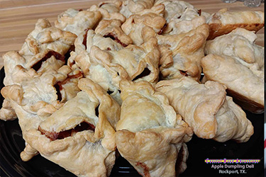 Apple Dumpling Deli in Rockport, Texas