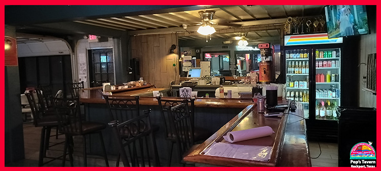 Pop's Tavern & Cafe in Rokport, Texas